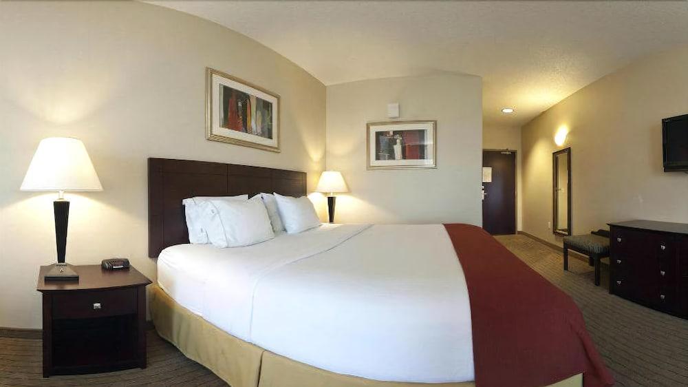 Holiday Inn Express Hotel & Suites Minot South By Ihg Ngoại thất bức ảnh