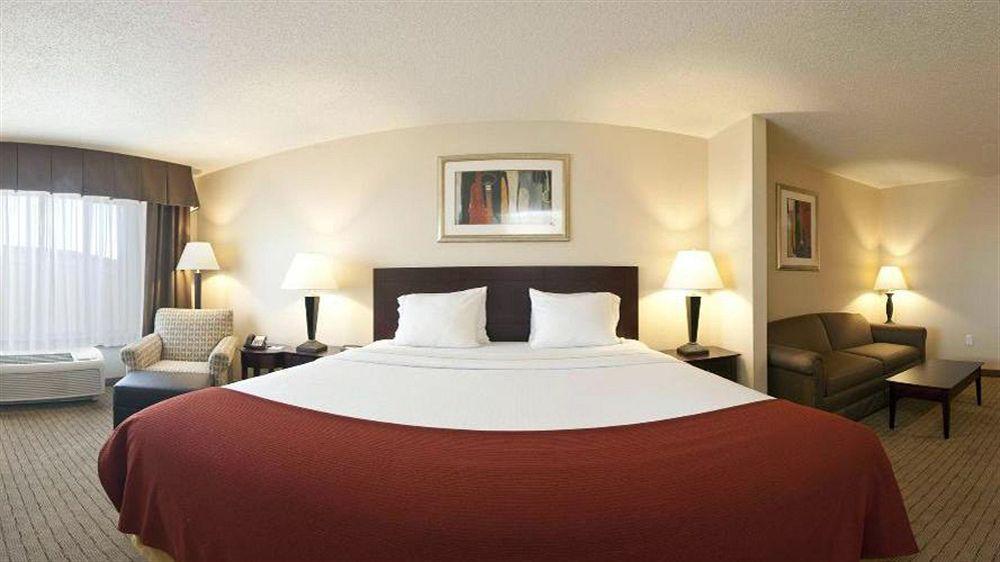 Holiday Inn Express Hotel & Suites Minot South By Ihg Ngoại thất bức ảnh