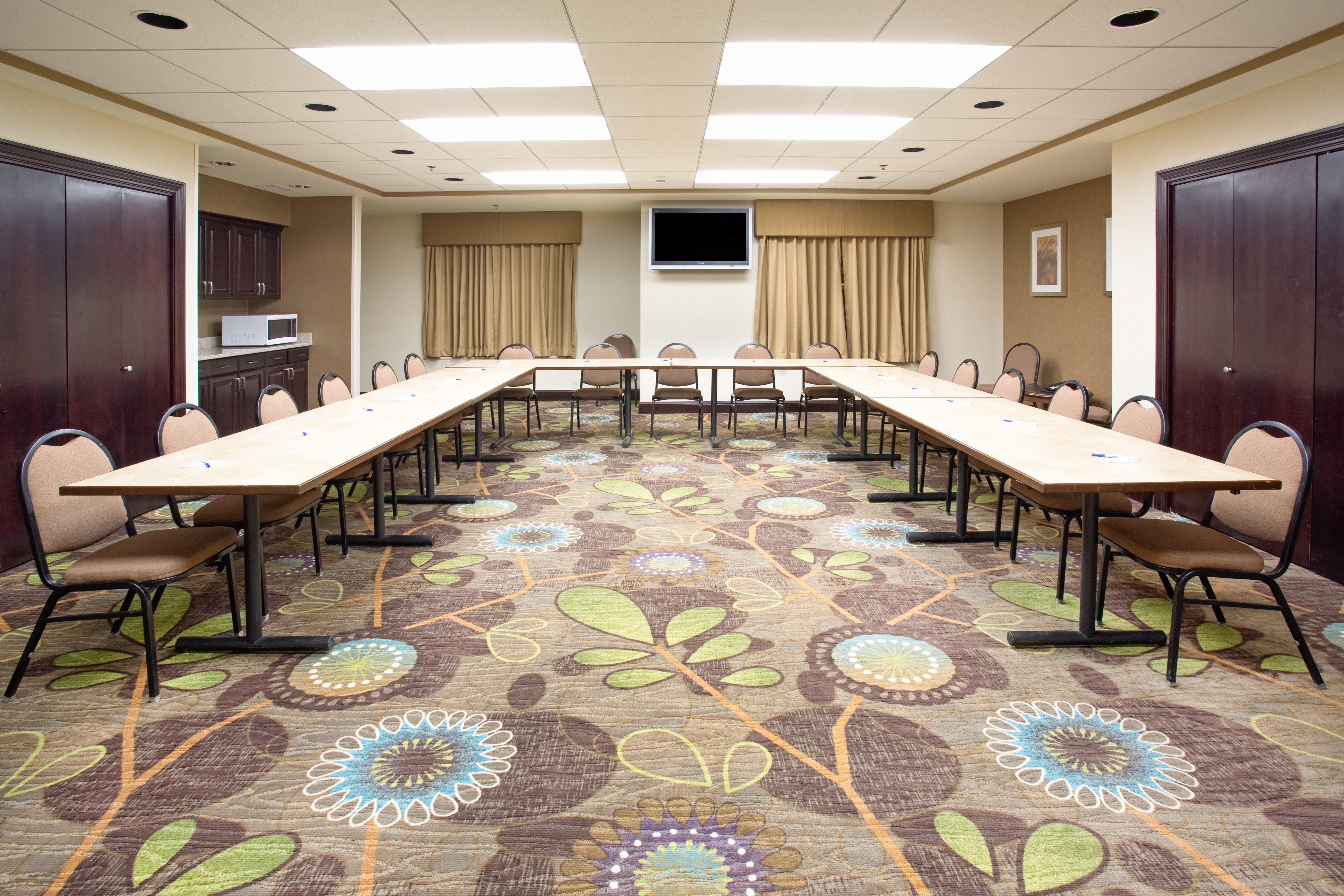 Holiday Inn Express Hotel & Suites Minot South By Ihg Ngoại thất bức ảnh