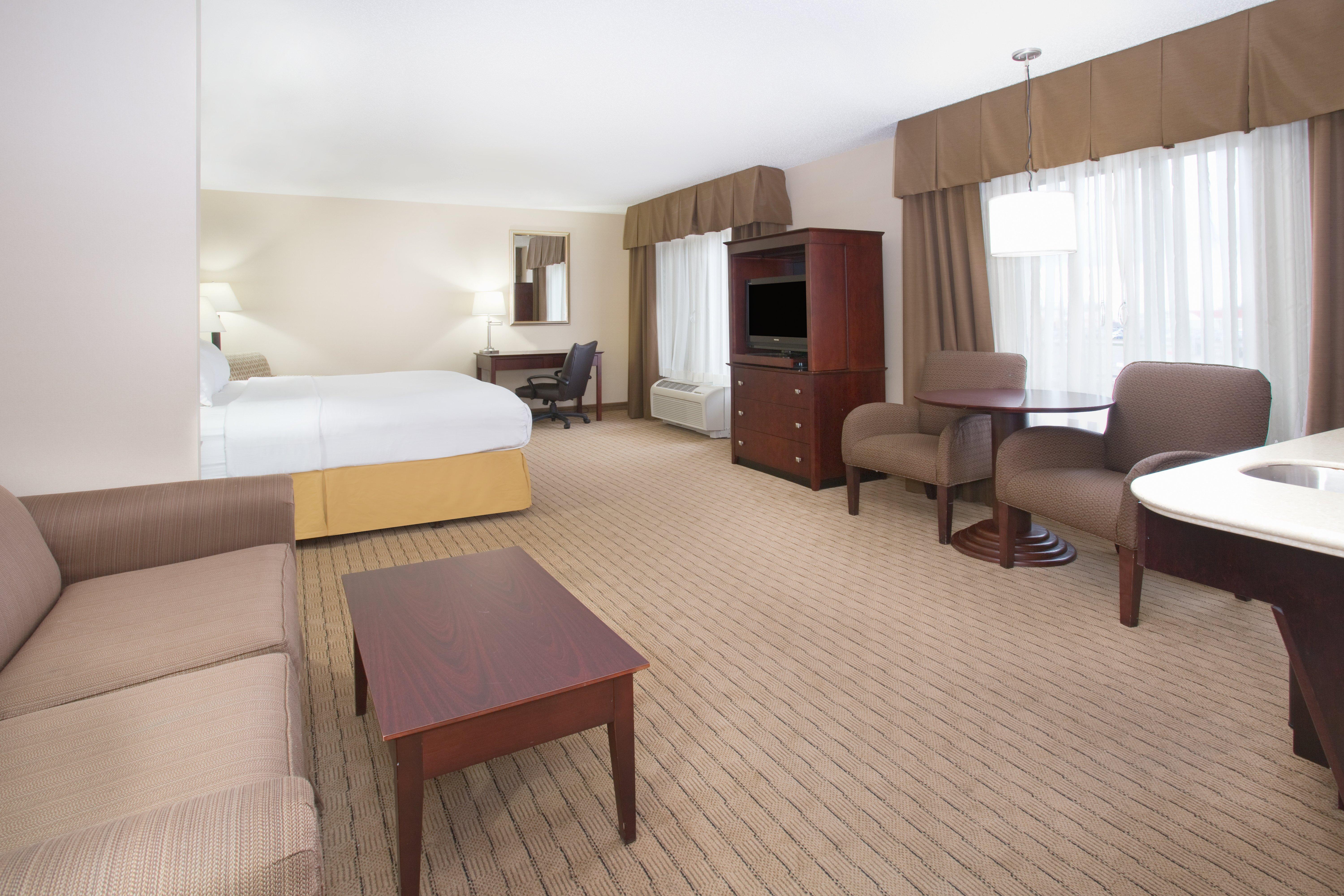 Holiday Inn Express Hotel & Suites Minot South By Ihg Ngoại thất bức ảnh